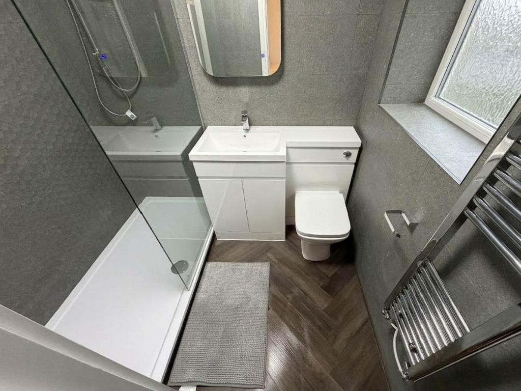 Bedroom 3 Ensuite
