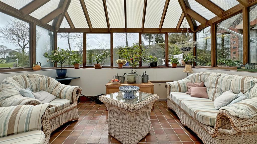 Conservatory 1.jpg