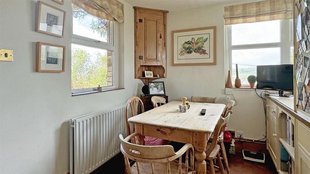 Kitchen 3.jpg