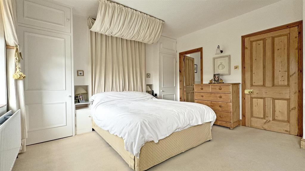 Master Bedroom 4.jpg