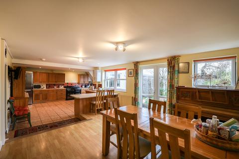 5 bedroom property for sale, Les Rocquettes, St Peter Port, Guernsey, GY1