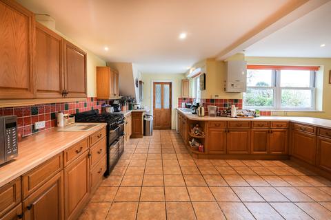 5 bedroom property for sale, Les Rocquettes, St Peter Port, Guernsey, GY1