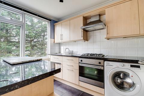 2 bedroom maisonette for sale, Hollybush Lane, Harpenden, AL5