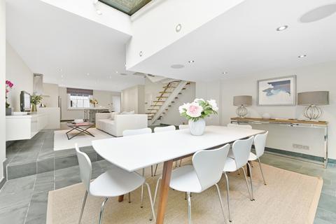 4 bedroom house for sale, Abingdon Road, London, W8