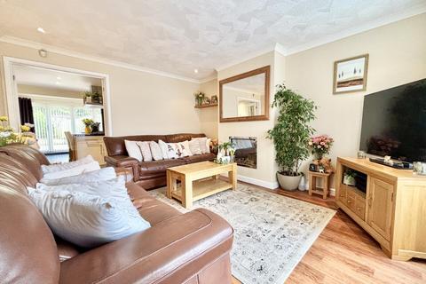 undefined, Arthursdale Drive, Scholes, Leeds