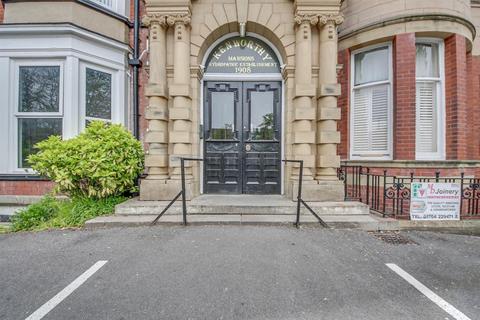 1 bedroom flat for sale, Southport, Merseyside PR9