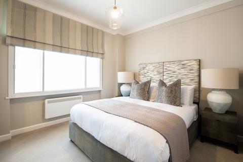 3 bedroom flat to rent, Hill Street Mayfair W1J