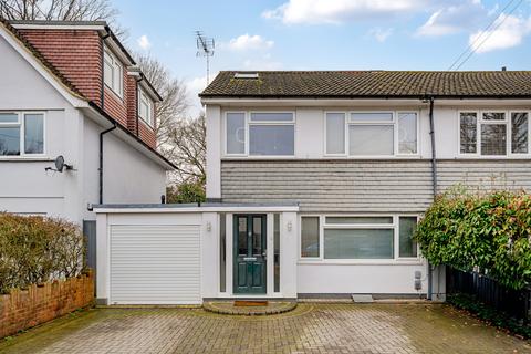 Woodend, Esher, KT10
