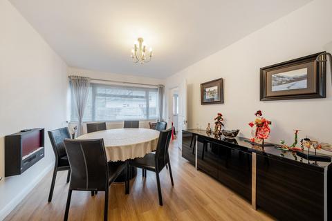 4 bedroom house for sale, Woodend, Esher, KT10