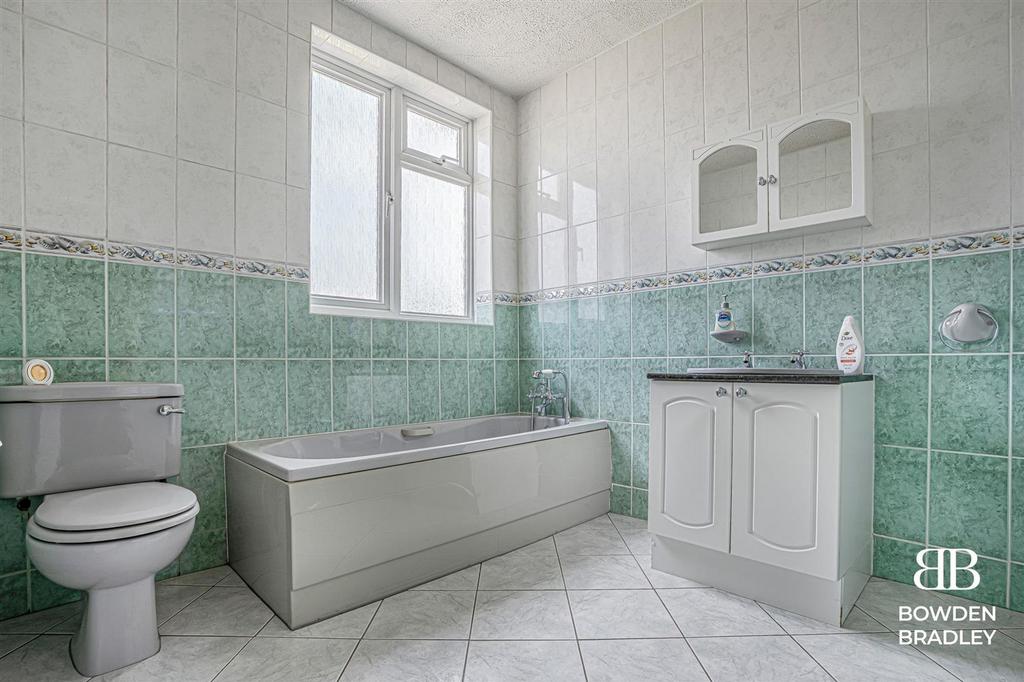 A7 03221-HDR.jpg