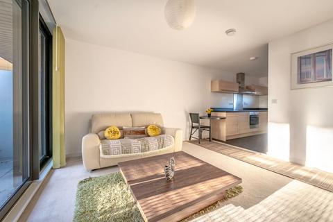 2 bedroom apartment to rent, Geoffrey Watling Way, Norwich