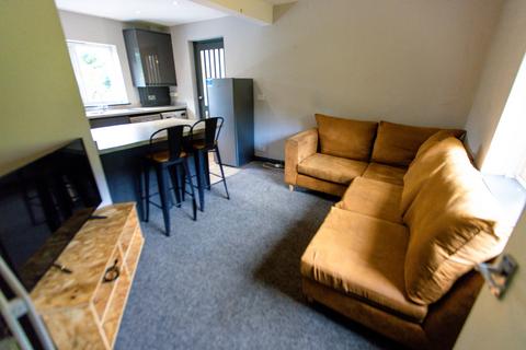 1 bedroom semi-detached house to rent, Southall Avenue, Brighton BN2