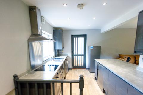 1 bedroom semi-detached house to rent, Southall Avenue, Brighton BN2