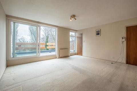 4 bedroom terraced house for sale, Hermitage Lane, London NW2