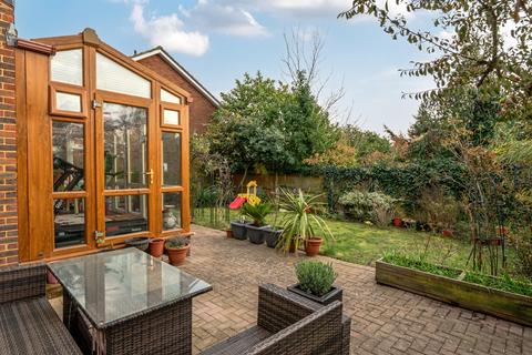 4 bedroom detached house for sale, The Coppice, Enfield