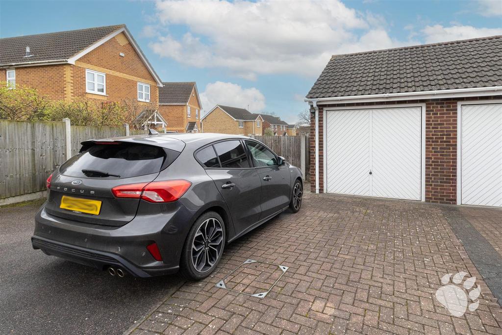 Garage &amp; Parking