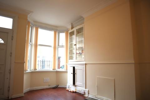 3 bedroom terraced house to rent, Stroud Road, Leicester LE5