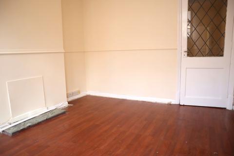 3 bedroom terraced house to rent, Stroud Road, Leicester LE5