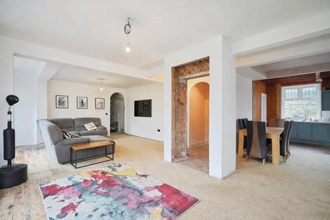 undefined, Highfield Drive, Burton-on-Trent DE15
