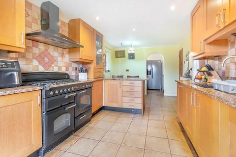 5 bedroom detached house for sale, The Paddock, Uckfield TN22