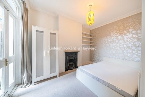 2 bedroom flat to rent, Gambole Road, Tooting, London, SW17
