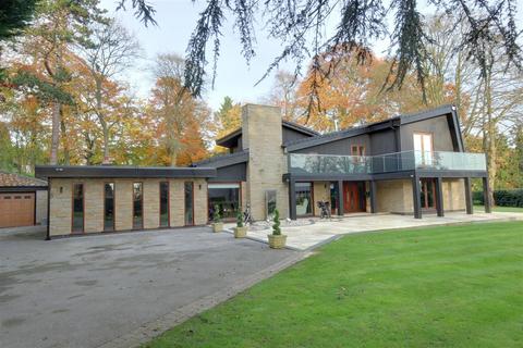 undefined, Grange Park, Swanland