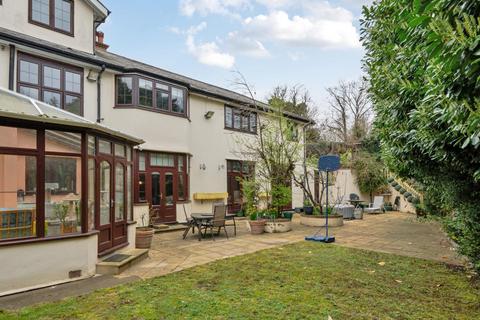 8 bedroom detached house for sale, Holden Road, Woodside Park