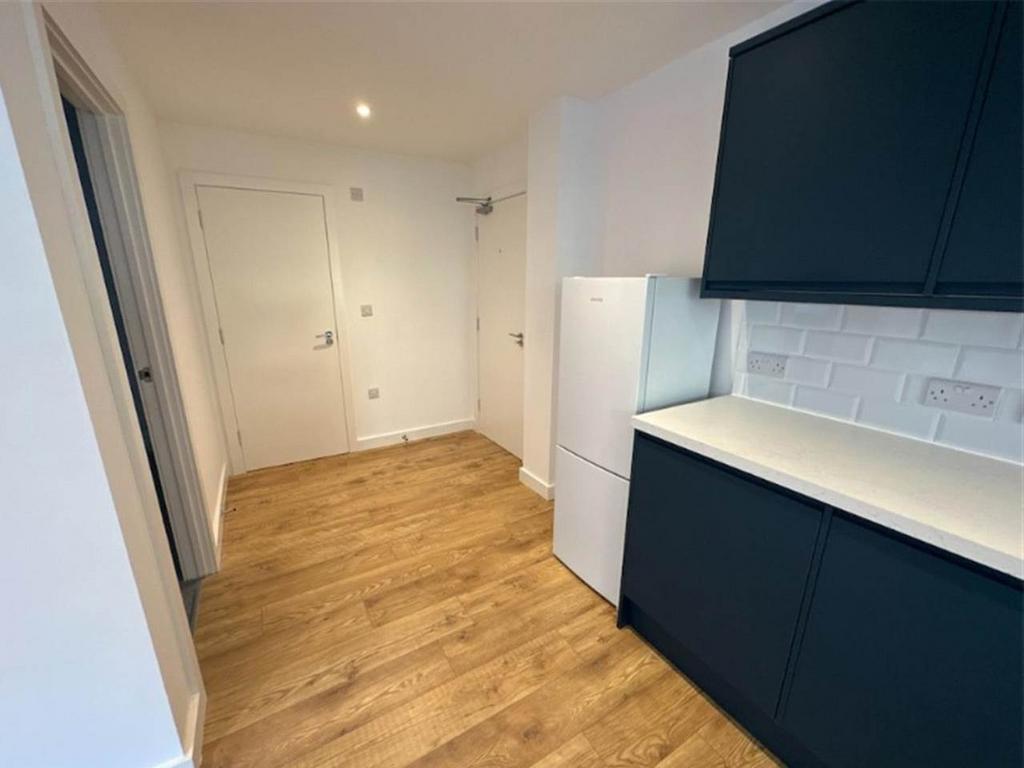 135321619 Kitchen  
