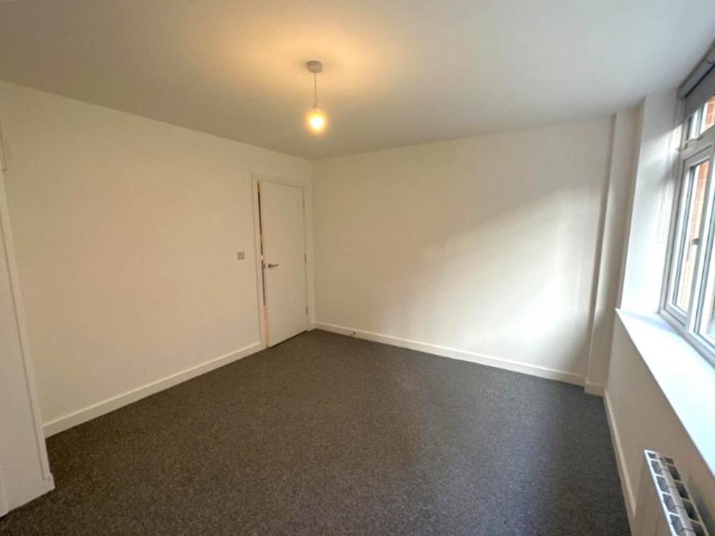 135321619 Bedroom 1 