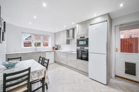 undefined, Elmwood Drive, Epsom