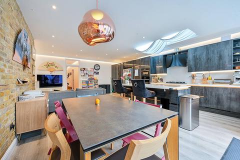 undefined, Ellesmere Road, Chiswick, London, W4