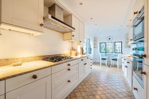 5 bedroom house for sale, Vincent Close, Esher, KT10