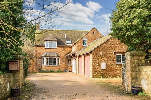 4 bedroom house for sale, Main Street, North Newington, OX15