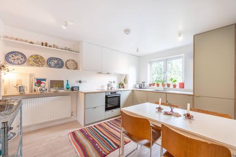 3 bedroom flat to rent, Wornington Road, Ladbroke Grove, London, W10