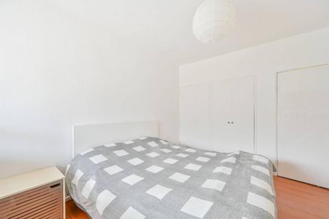 1 bedroom flat to rent, Hallfield Estate, Bayswater, London, W2