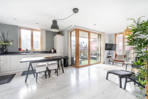 undefined, Lockton Road, Ladbroke Grove, London, W10