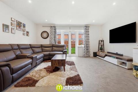 3 bedroom semi-detached house for sale, Mandarin Way, Colchester, CO4