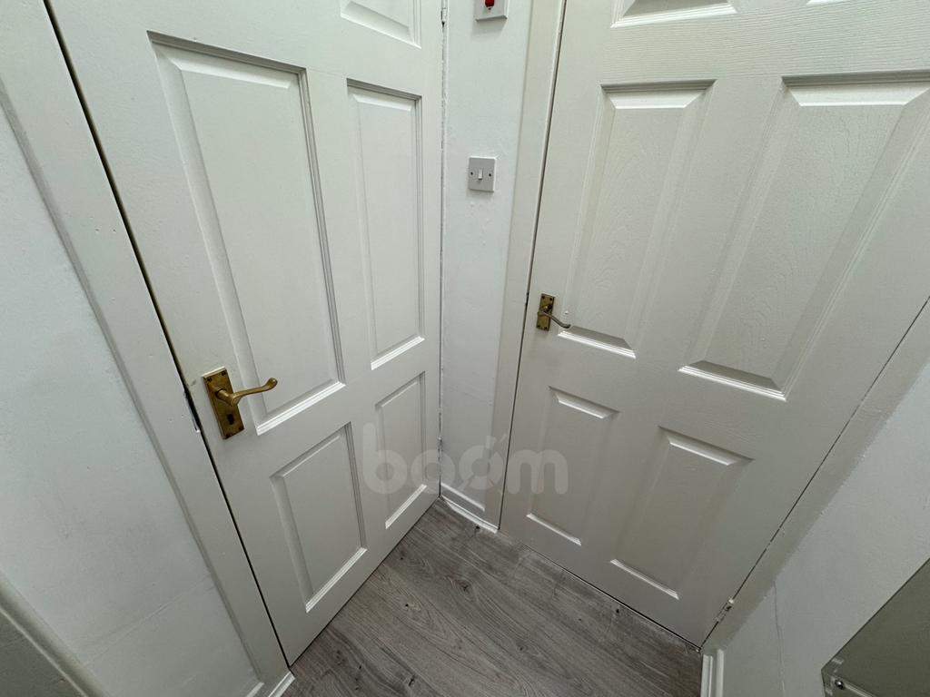 Mains Road, Beith front entrance