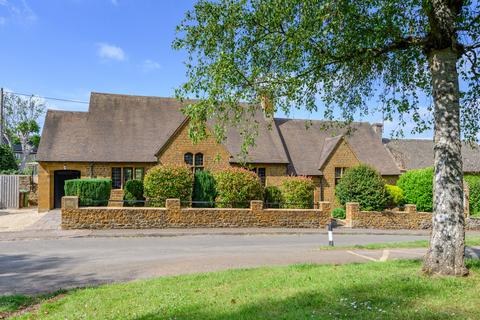 4 bedroom house for sale, Main Street, Wroxton, OX15
