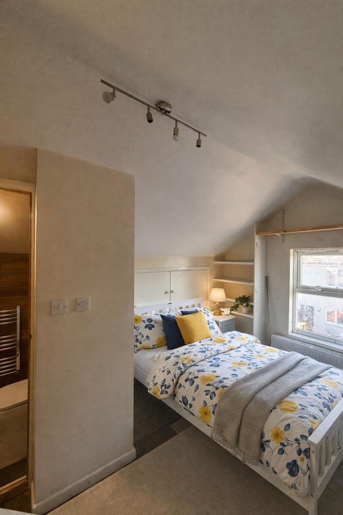 Room 4