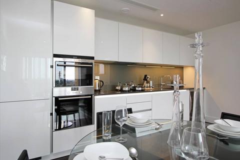 2 bedroom flat to rent, Central Avenue, Fulham, London, SW6
