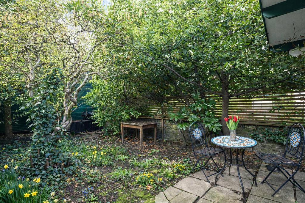 6, Mildmay Grove South  1.png