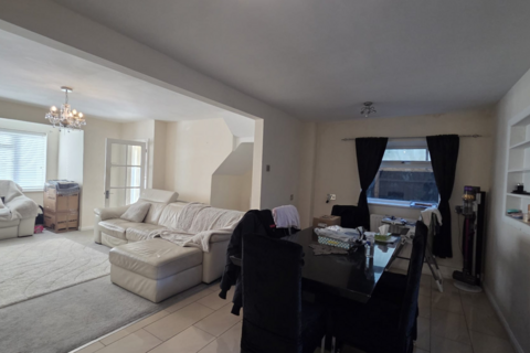 undefined, Southern Cottages, Horton Road, Staines-upon-Thames, Surrey, TW19