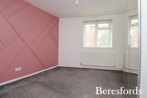3 bedroom apartment for sale, Avon Road, Upminster, RM14
