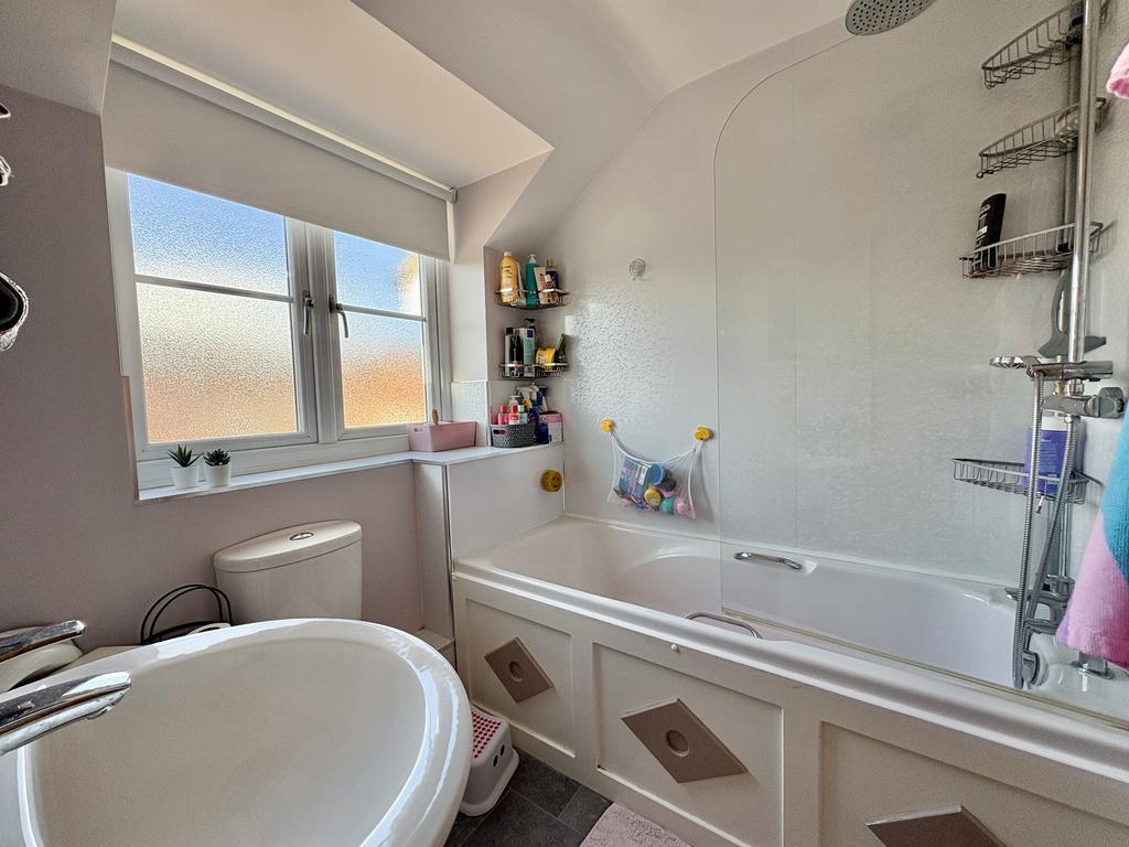 Bathroom, Marbles Sutton