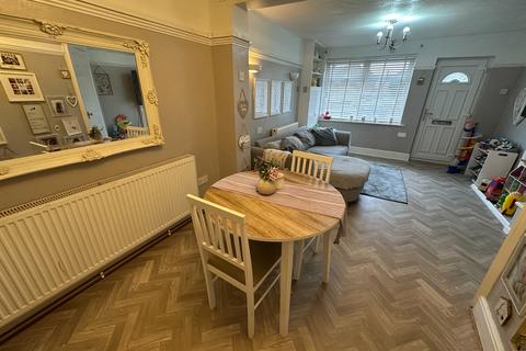 2 bedroom terraced house for sale, Tutbury Road, Burton-on-Trent, DE13