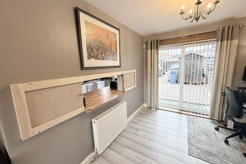 undefined, Laurel Crescent, Kirkcaldy, KY2