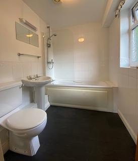 2 bedroom apartment to rent, The Parklands, Radcliffe M26