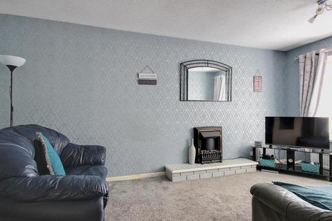 undefined, Laurel Close, Hull
