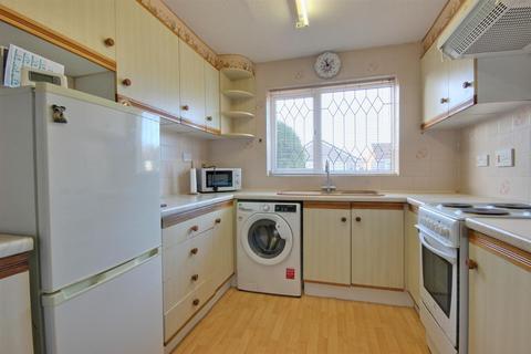 undefined, Laurel Close, Hull
